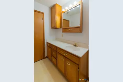 603 S Terry Street, Cuero, TX 77954 - Photo 24