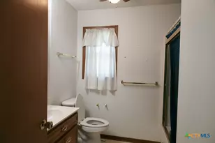 603 S Terry St, Cuero, TX 77954 - Photo 14