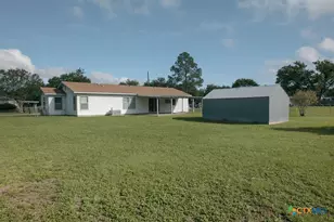 603 S Terry St, Cuero, TX 77954 - Photo 2