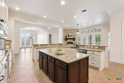 758 Haven Point Loop, New Braunfels, TX 78132 - Photo 14