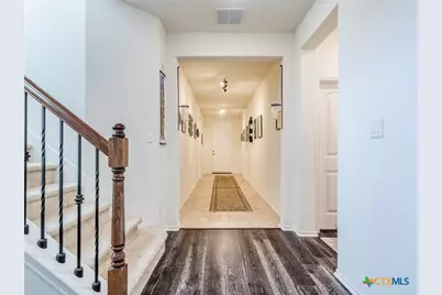 813 Foxtail Run, San Marcos, TX 78666 - Photo 4