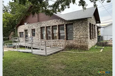 310 W Avenue A, Copperas Cove, TX 76522 - Photo 2