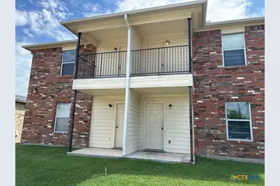 105 W Truman Avenue, Copperas Cove, TX 76522 - Photo 2