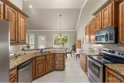 806 Marshall Drive, Belton, TX 76513 - Photo 14