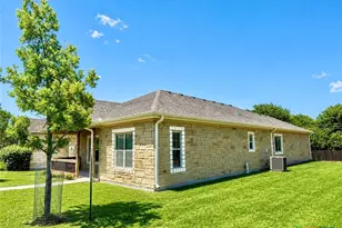 21 Samac Ln, Lampasas, TX 76550 - Photo 14