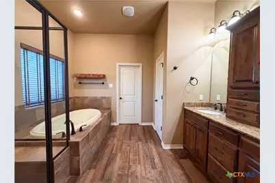 1622 Lacy Ridge Drive, Belton, TX 76513 - Photo 6