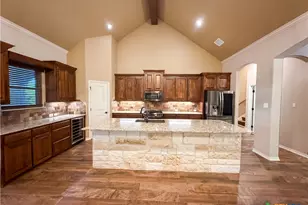 1622 Lacy Ridge Dr, Belton, TX 76513 - Photo 2