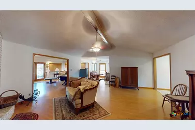 184 Russell Road, Victoria, TX 77904 - Photo 10
