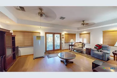 184 Russell Road, Victoria, TX 77904 - Photo 16