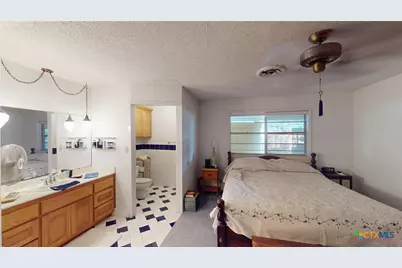 184 Russell Road, Victoria, TX 77904 - Photo 28