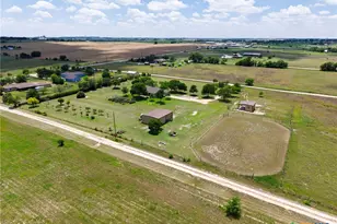120 Rae Ln, Jarrell, TX 76537 - Photo 38