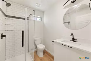 317 Mill St, San Marcos, TX 78666 - Photo 10