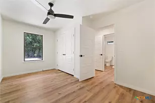 317 Mill St, San Marcos, TX 78666 - Photo 8