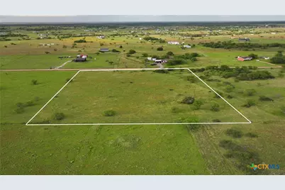 000 Madrone Lane, Victoria, TX 77904 - Photo 12