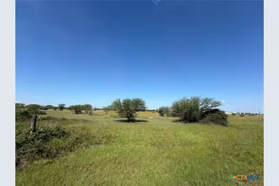 000 Madrone Lane, Victoria, TX 77904 - Photo 4