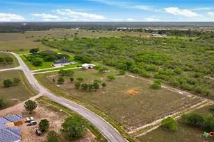 131 Wright Crk, Victoria, TX 77905 - Photo 10