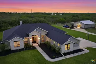 131 Wright Crk, Victoria, TX 77905 - Photo 1