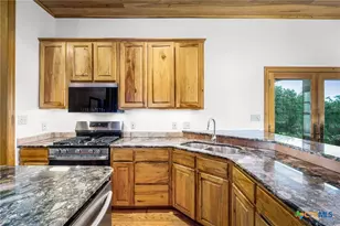 377 Buffalo Springs Rd, New Braunfels, TX 78132 - Photo 30