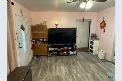 1117 Terrell Street, Cuero, TX 77954 - Photo 6