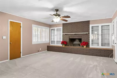 708 W North Ave, Lampasas, TX 76550 - Photo 10