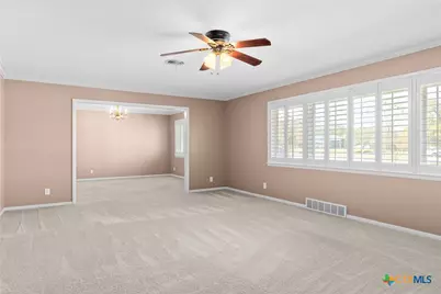 708 W North Ave, Lampasas, TX 76550 - Photo 6