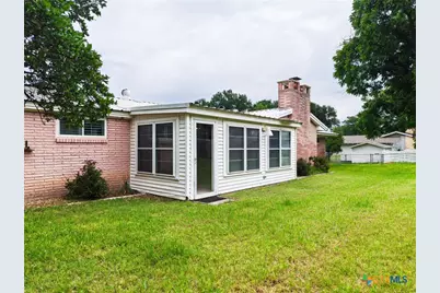 708 W North Ave, Lampasas, TX 76550 - Photo 28