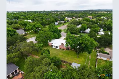 708 W North Ave, Lampasas, TX 76550 - Photo 38