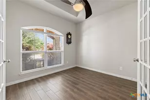316 Limestone Creek, New Braunfels, TX 78130 - Photo 6