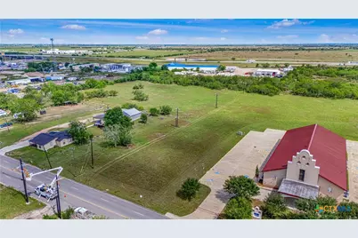 2901 Pleasant Green Drive, Victoria, TX 77901 - Photo 12