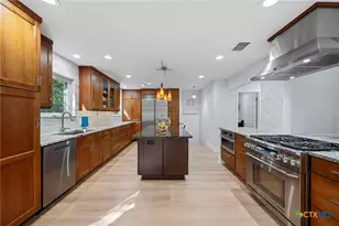 6204 Bon Terra Dr, Austin, TX 78731 - Photo 4