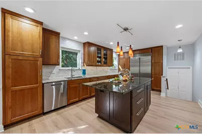 6204 Bon Terra Drive, Austin, TX 78731 - Photo 16