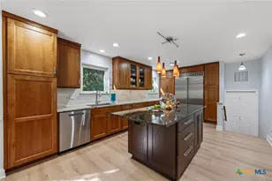 6204 Bon Terra Dr, Austin, TX 78731 - Photo 16