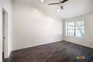 1104 Academy St, San Marcos, TX 78666 - Photo 10