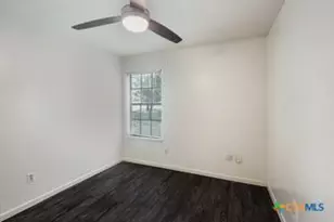 1104 Academy St, San Marcos, TX 78666 - Photo 16