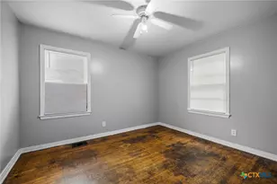 1104 N 10th St, Killeen, TX 76541 - Photo 18