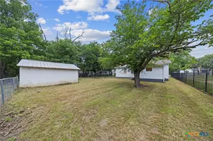 1104 N 10th St, Killeen, TX 76541 - Photo 24