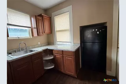 408 E North Street #2, Victoria, TX 77901 - Photo 2