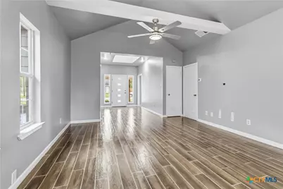 594 Kellys Way, New Braunfels, TX 78130 - Photo 10