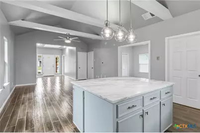 594 Kellys Way, New Braunfels, TX 78130 - Photo 16