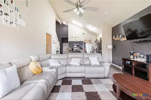 1030 Apricot Ln, Kyle, TX 78640 - Photo 8