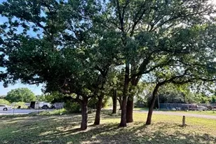 605 River Oaks Dr, Gatesville, TX 76528 - Photo 16