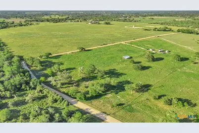 1007 County Road 380, Hallettsville, TX 77964 - Photo 10