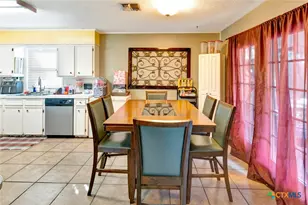 206 Fleetwood Dr, Victoria, TX 77901 - Photo 6