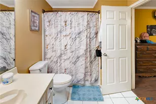 206 Fleetwood Dr, Victoria, TX 77901 - Photo 12