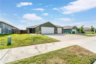 742 Freedom Cir, Nolanville, TX 76559 - Photo 2