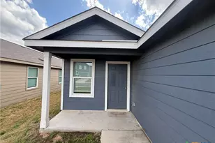 5863 Coahulia Rdg, Seguin, TX 78155 - Photo 2