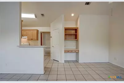 427 Lindsey Street #113, San Marcos, TX 78666 - Photo 6