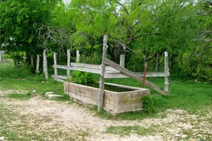 1233 Co Rd 434, Hamilton, TX 76531 - Photo 8