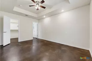 908 E Ave B, Lampasas, TX 76550 - Photo 12