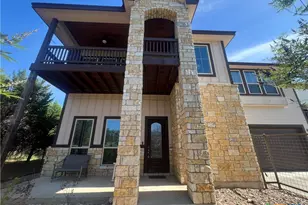 618 Wagon Wheel Dr, Canyon Lake, TX 78133 - Photo 2